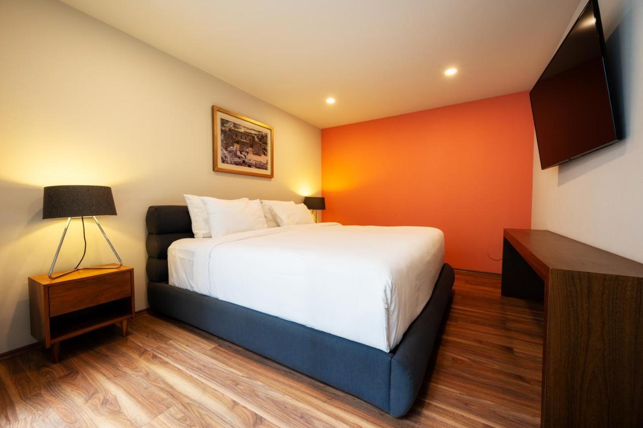Capitalia Living - - Céfiro Cinco Appart hôtel *